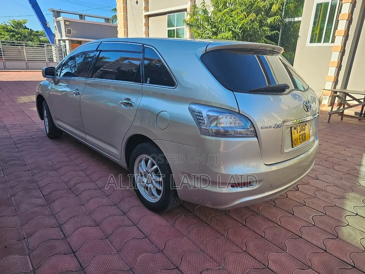 Toyota Mark X Zio 2.4 AWD (6 seater) 2010 Silver