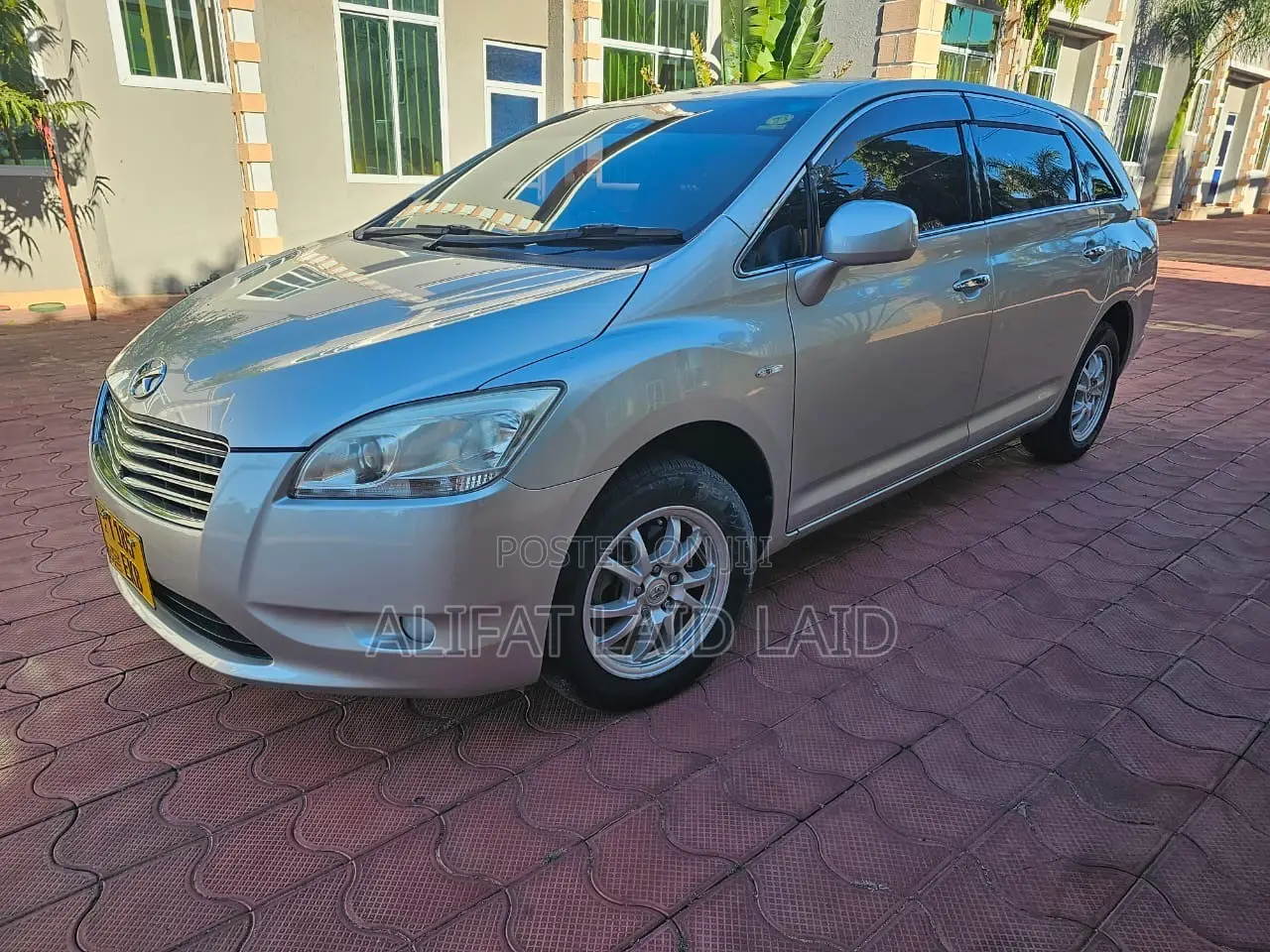 Toyota Mark X Zio 2.4 AWD (6 seater) 2010 Silver