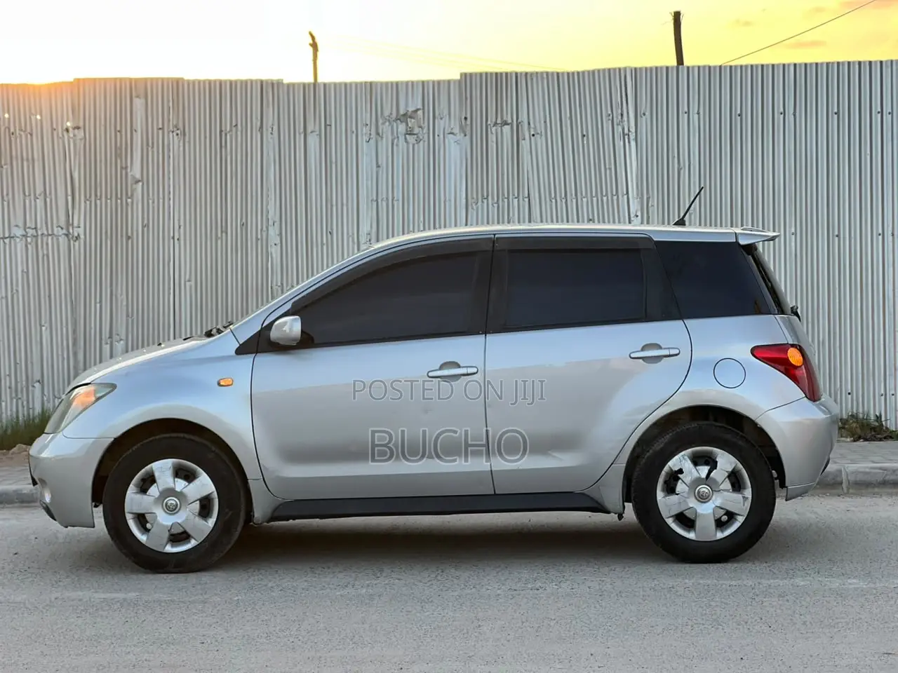 Toyota IST 2005 Silver