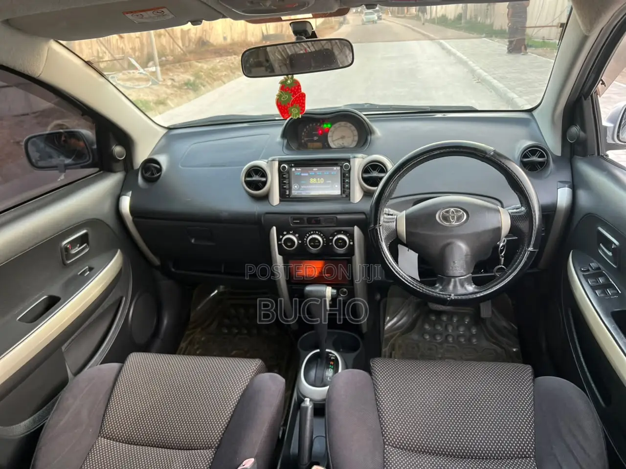 Toyota IST 2005 Silver