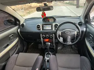 Toyota IST 2005 Silver