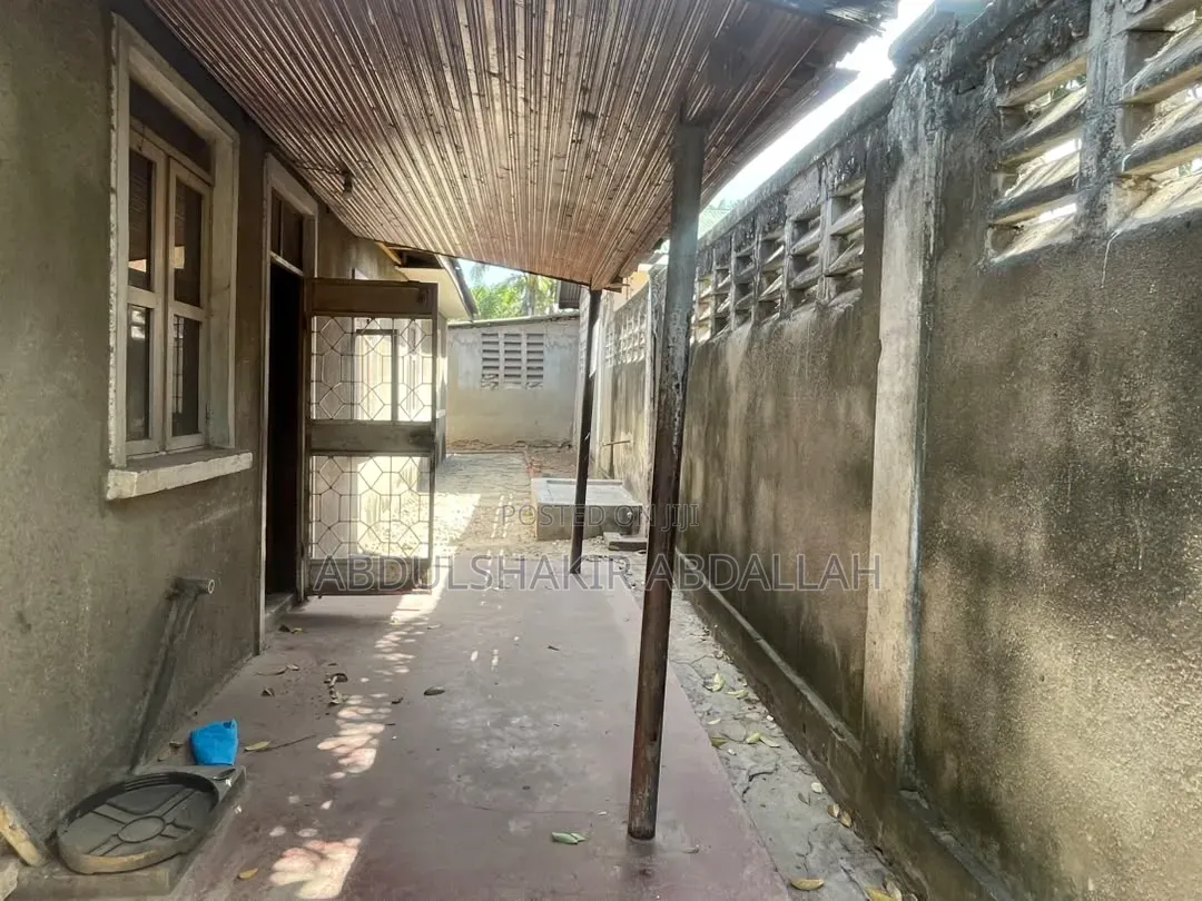 House Godown