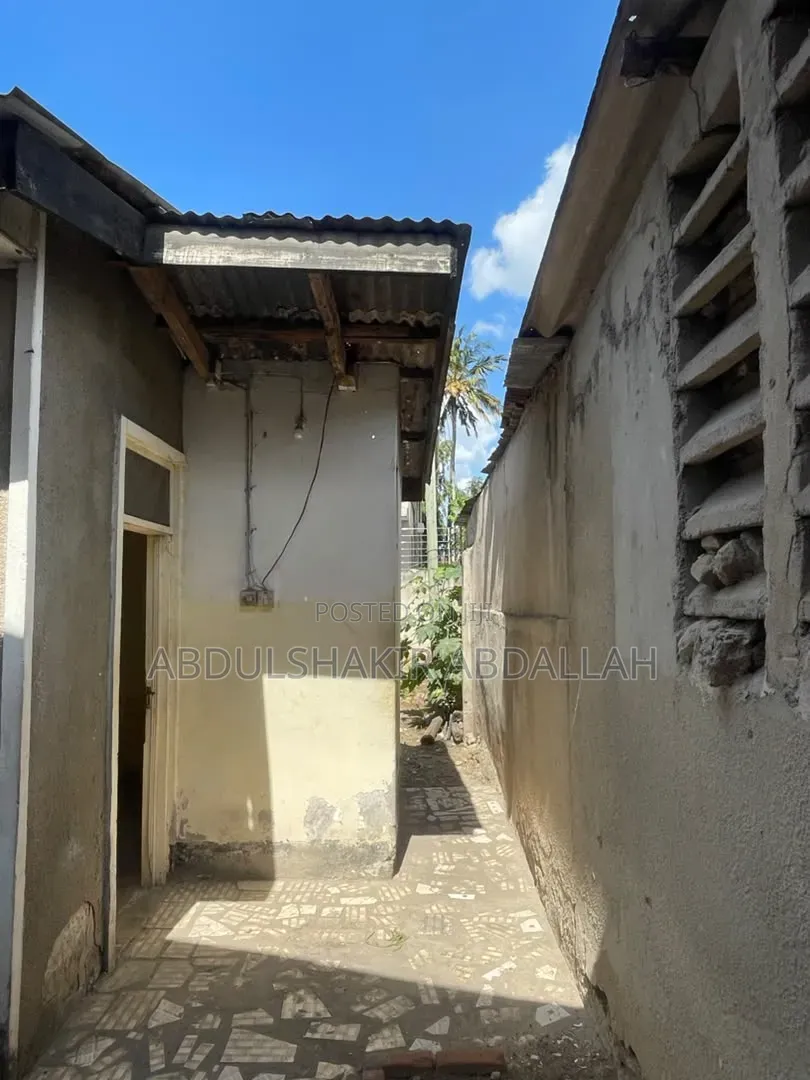 House Godown