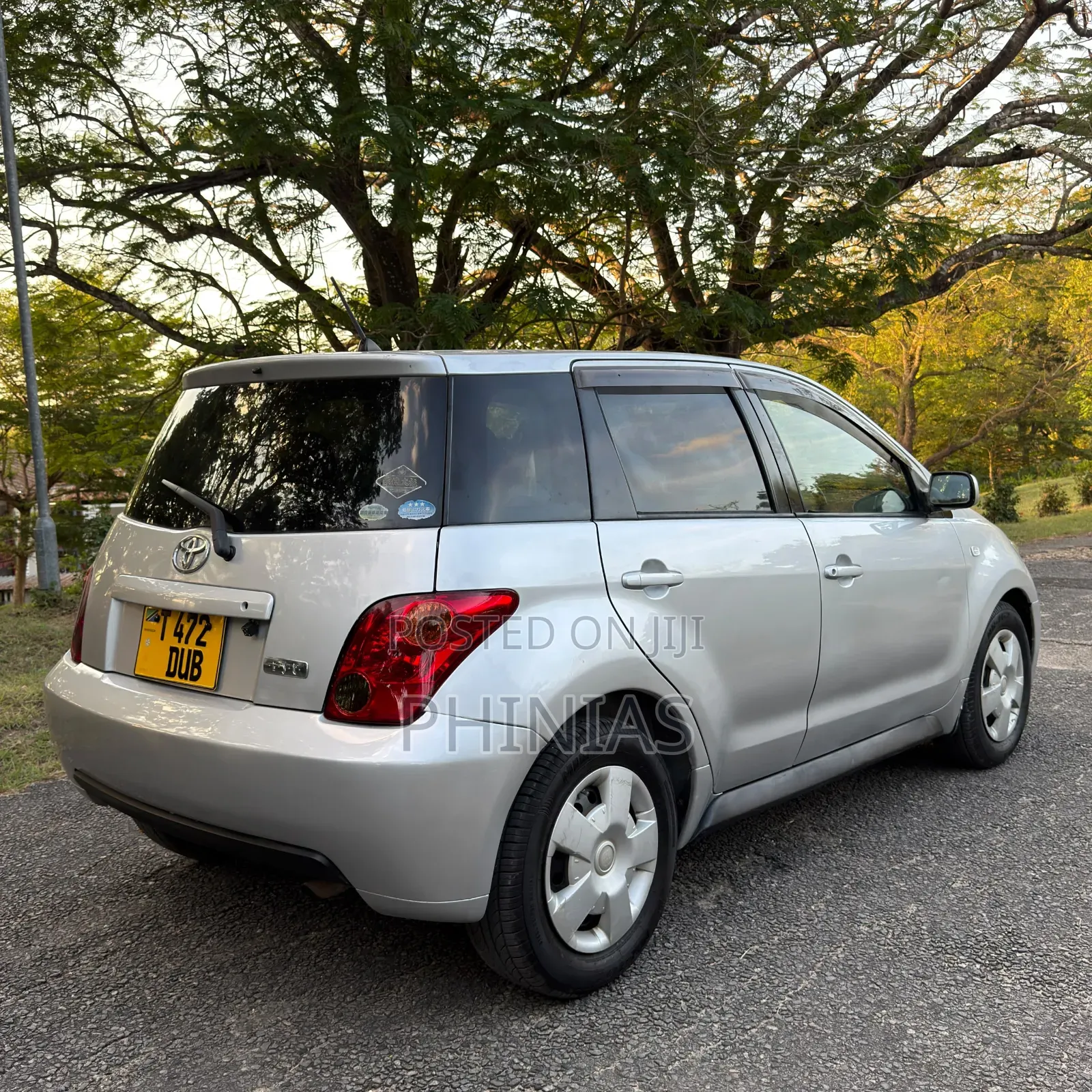 Toyota IST 2005 Silver