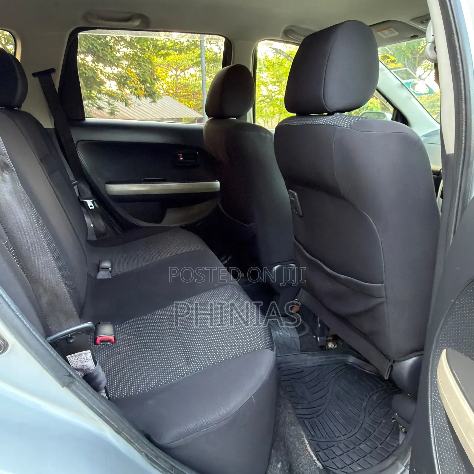 Toyota IST 2005 Silver