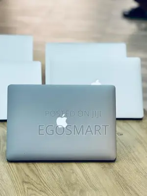 Laptop Apple MacBook Pro 2017 8GB Intel Core i5 SSD 256GB