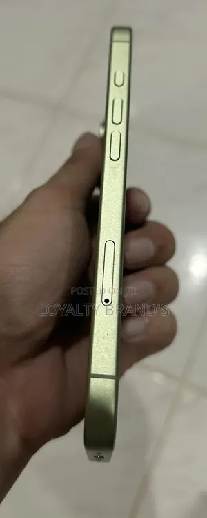 New Apple iPhone 17 256 GB Green