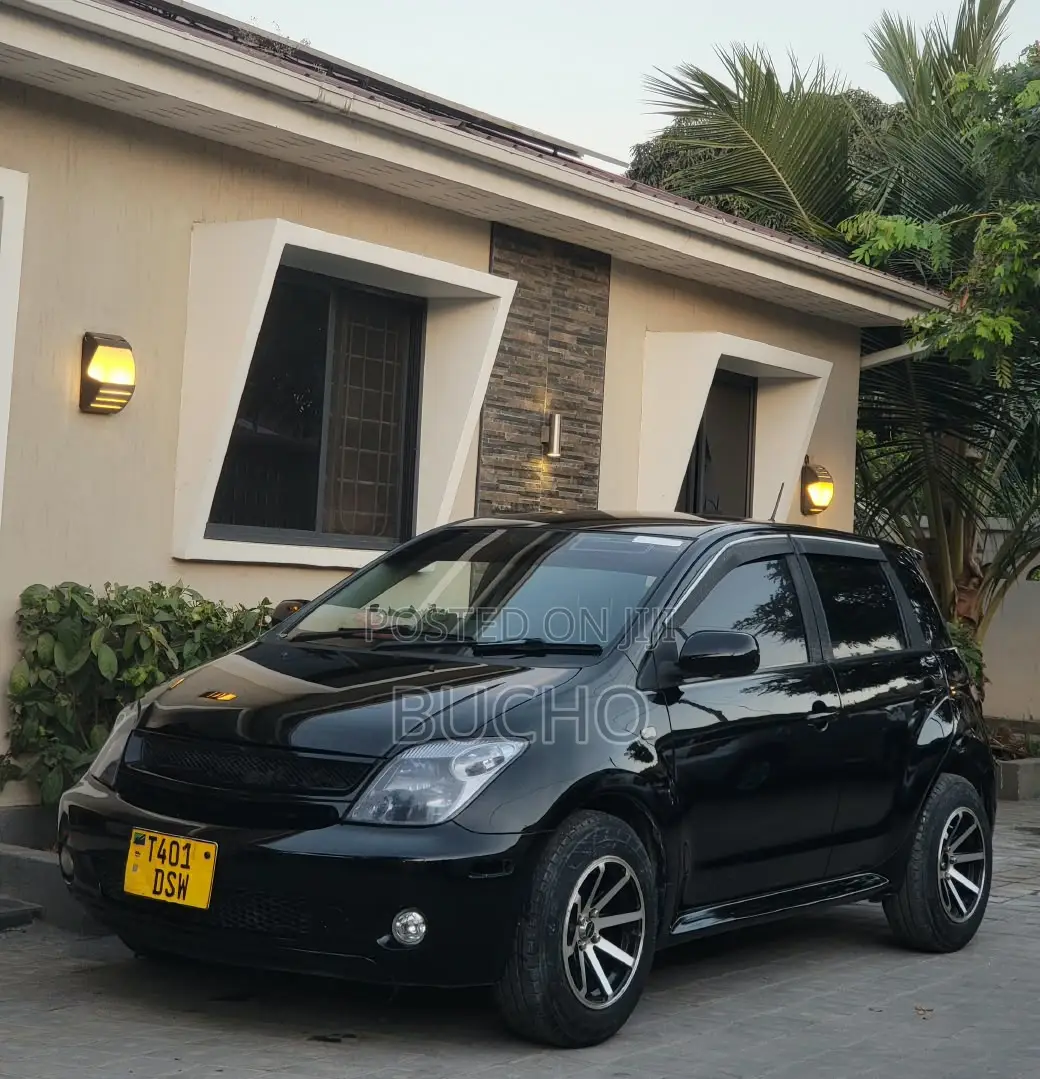 Toyota IST 2006 Black