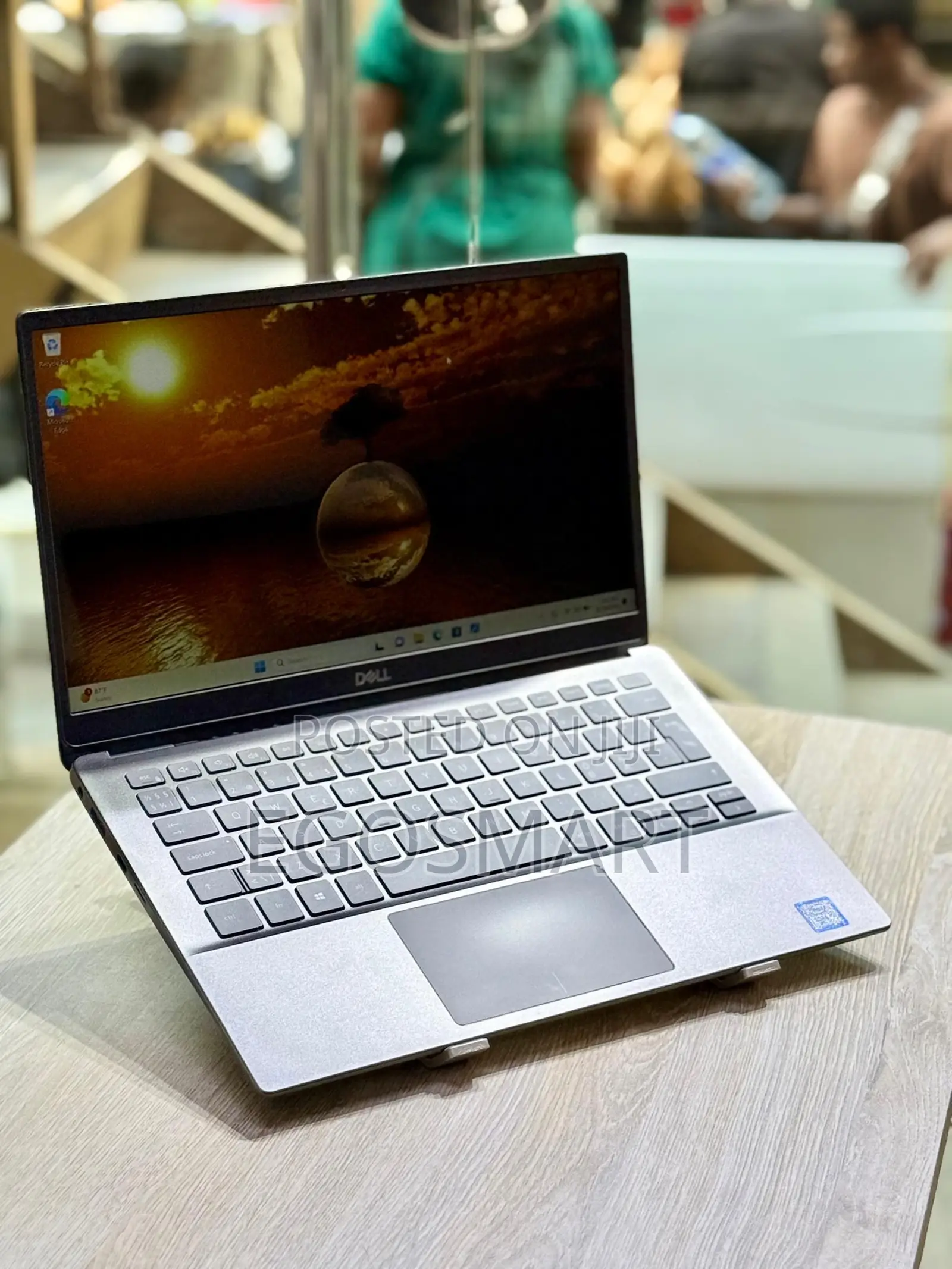 Laptop Dell Vostro 13 5390 8GB Intel Core i5 SSD 256GB