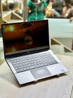 Laptop Dell Vostro 13 5390 8GB Intel Core i5 SSD 256GB