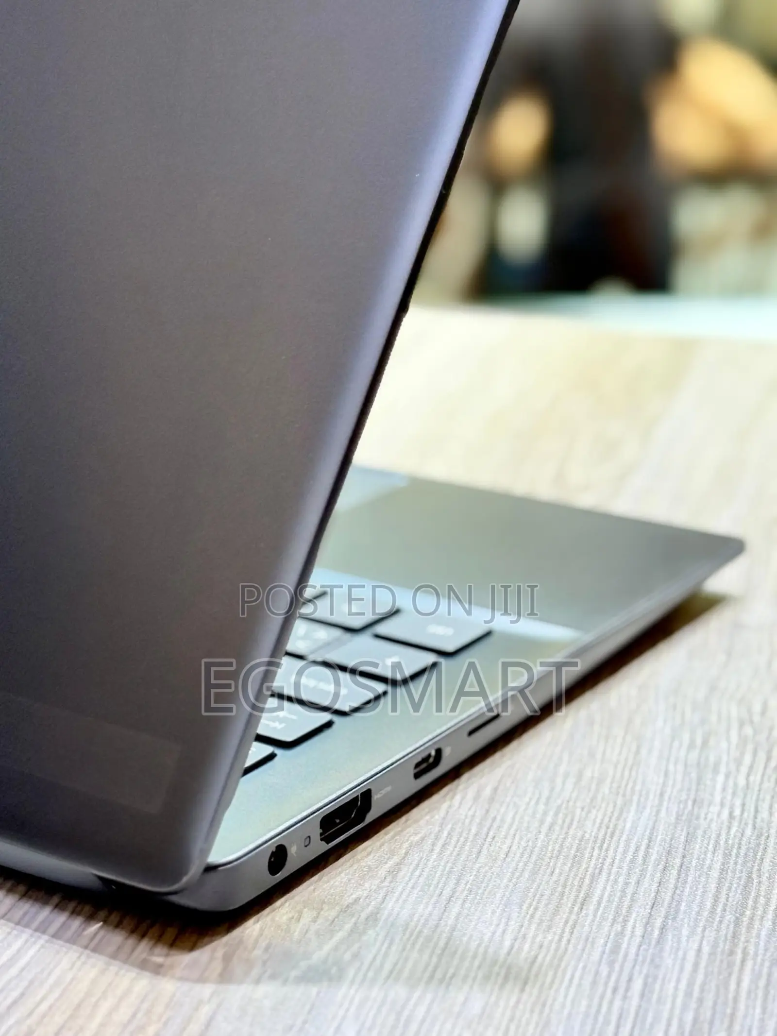 Laptop Dell Vostro 13 5390 8GB Intel Core i5 SSD 256GB