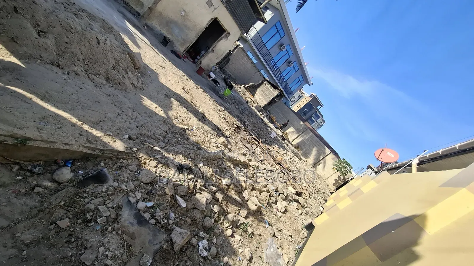 Garage Place Fenced at Cnza Palestina