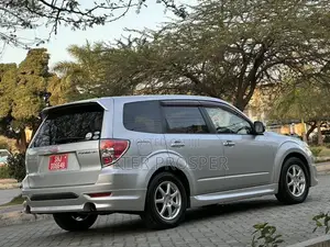 Subaru Forester 2.0D X 2011 Silver