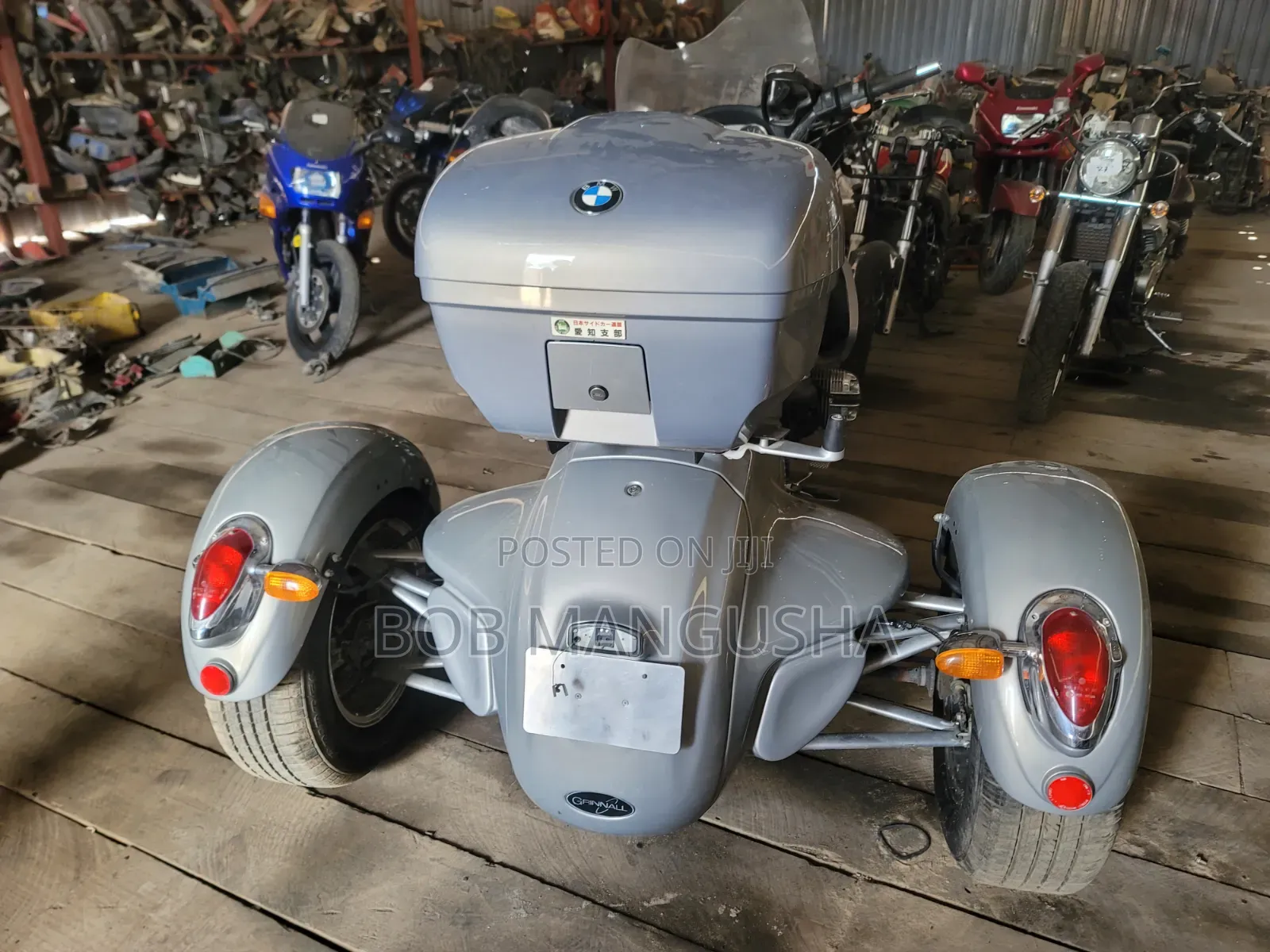 BMW 1200 2000 Silver