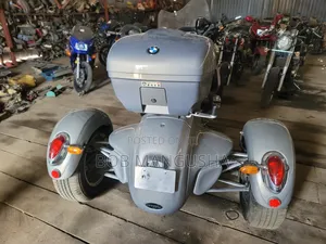 BMW 1200 2000 Silver
