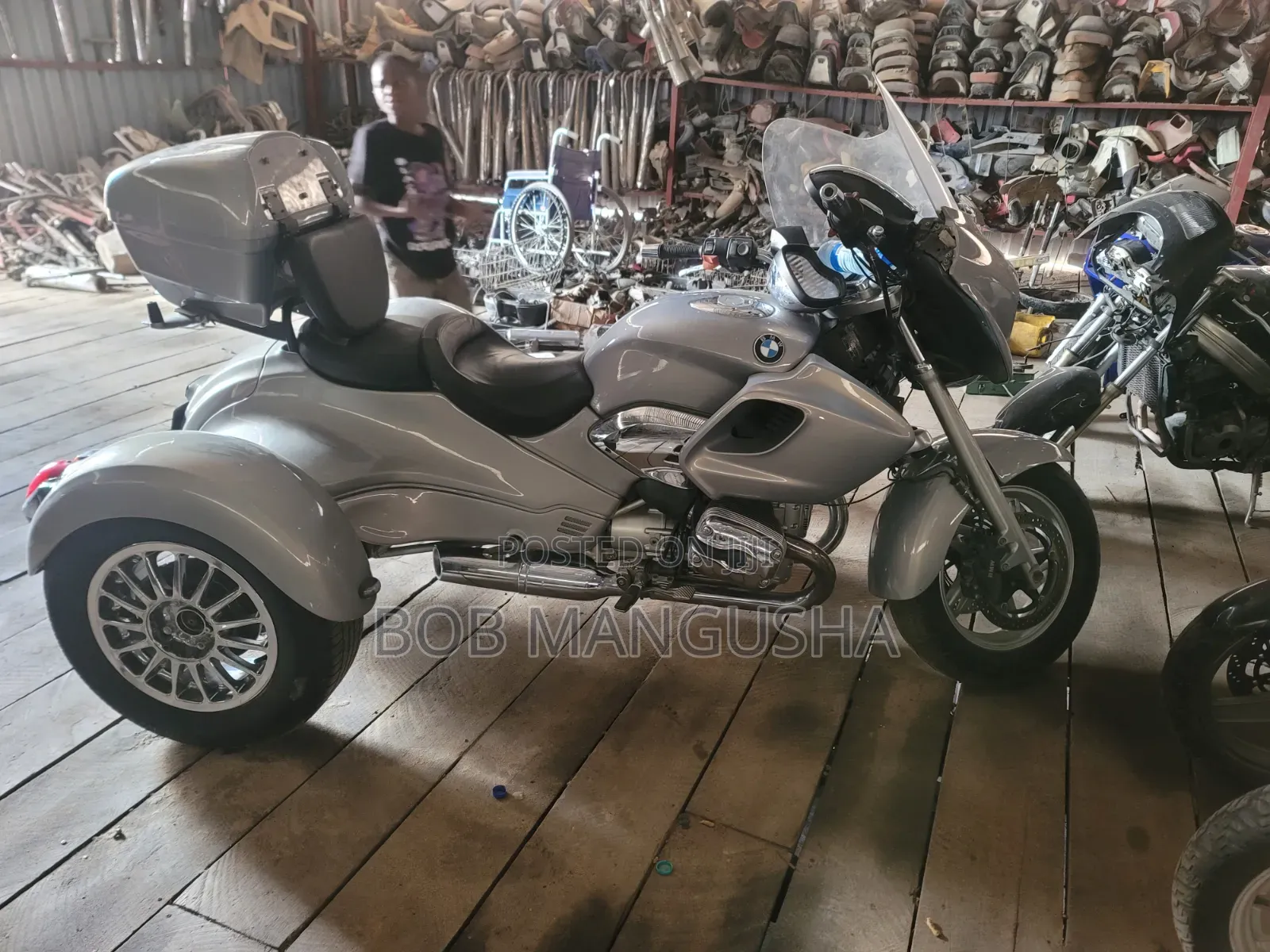 BMW 1200 2000 Silver