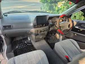 Toyota Noah 2001 Silver