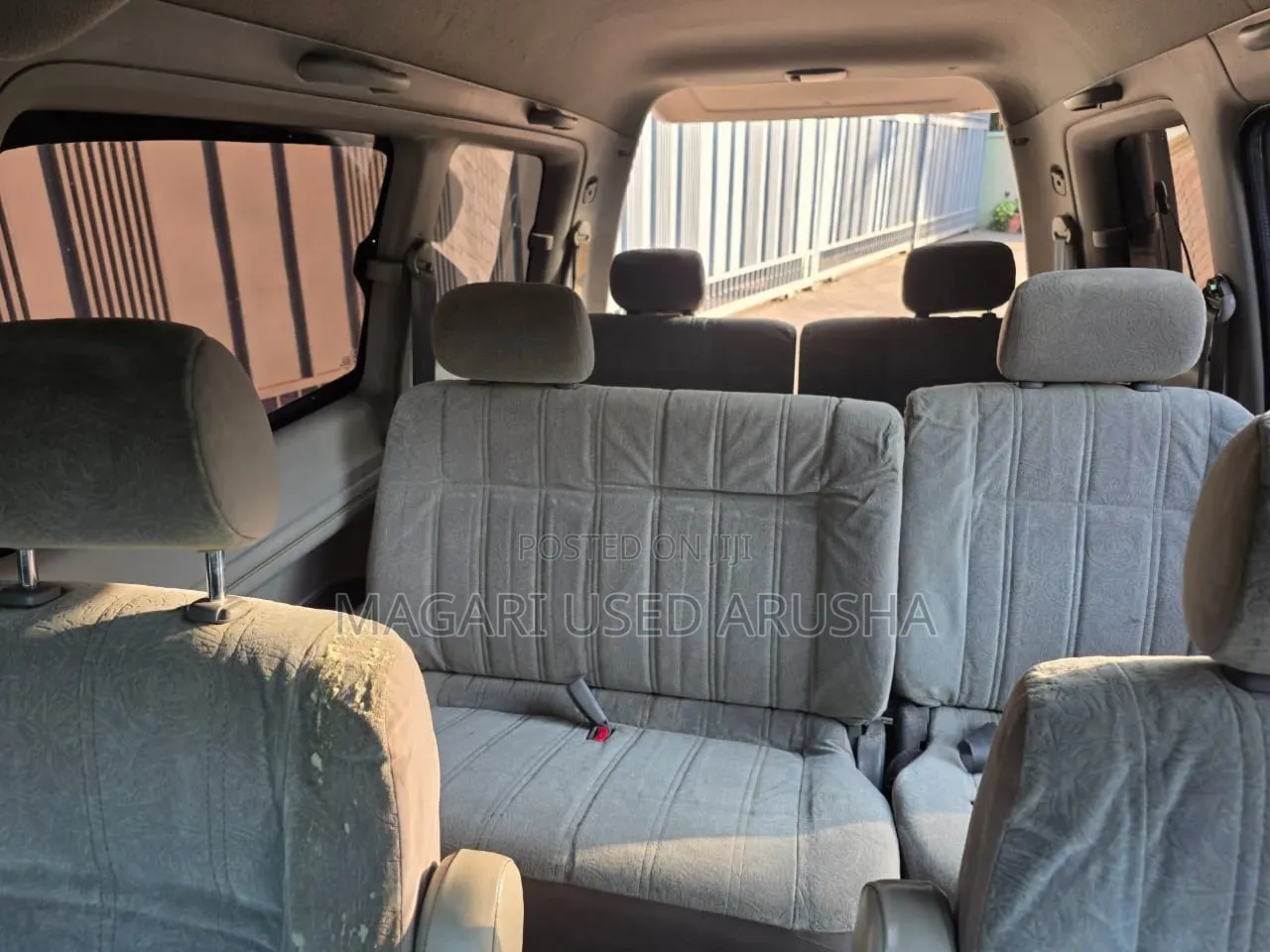 Toyota Noah 2001 Silver