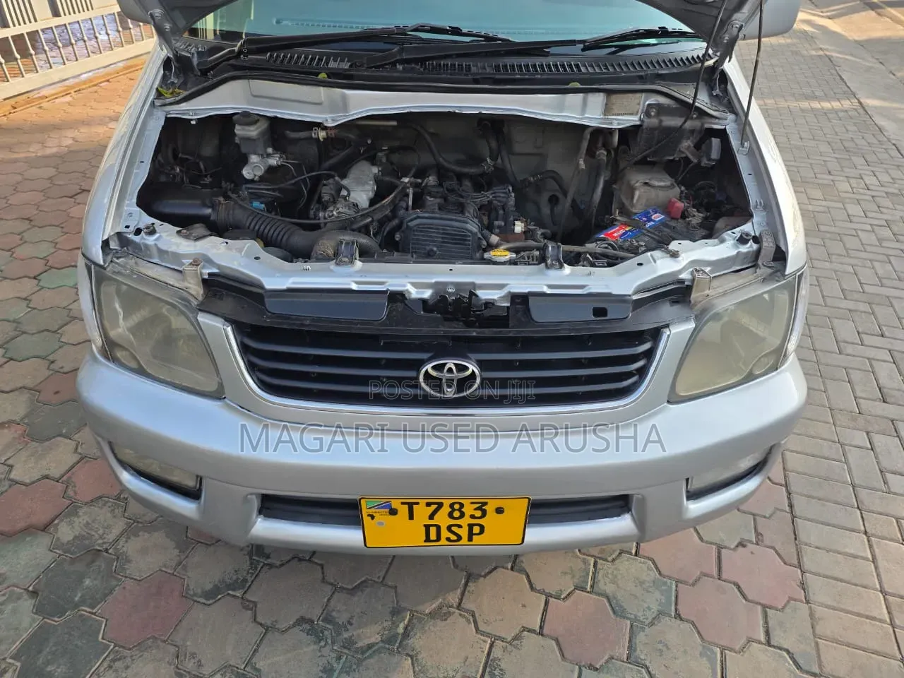 Toyota Noah 2001 Silver