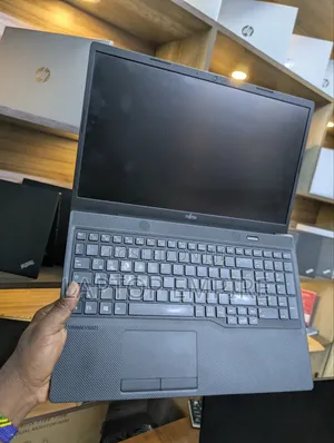 Laptop Fujitsu 8GB Intel Core i3 SSD 256GB