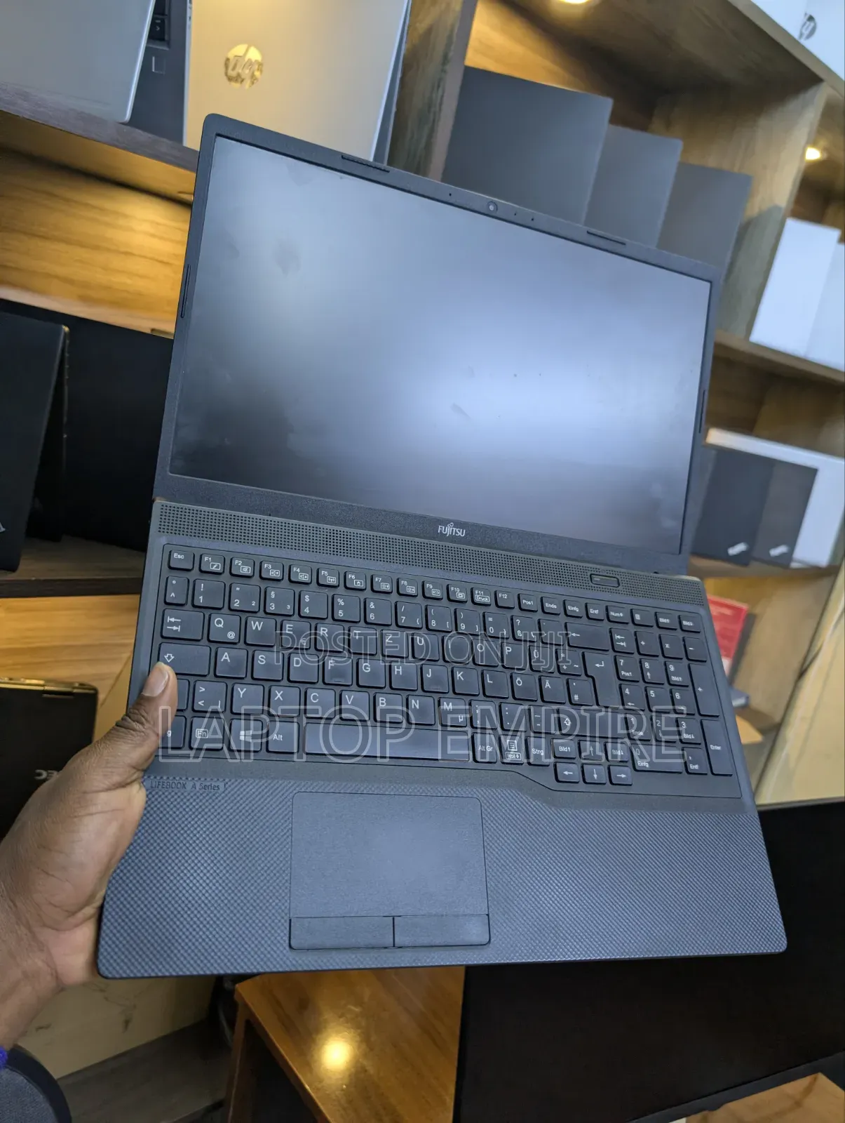 Laptop Fujitsu 8GB Intel Core i3 SSD 256GB