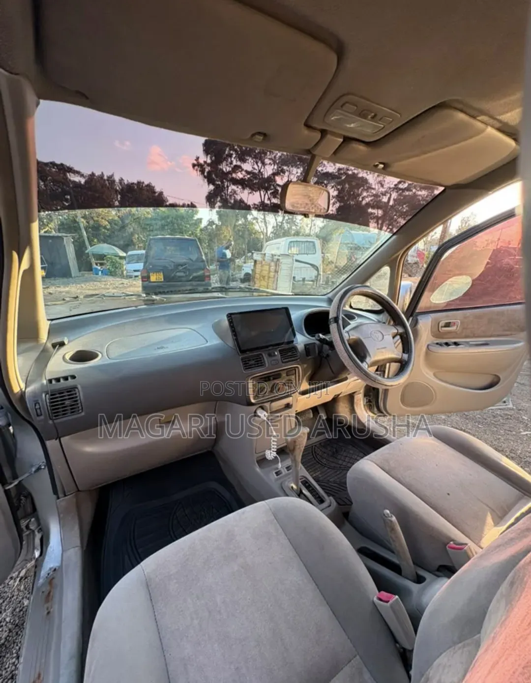 Toyota Corolla Spacio 2000 Silver