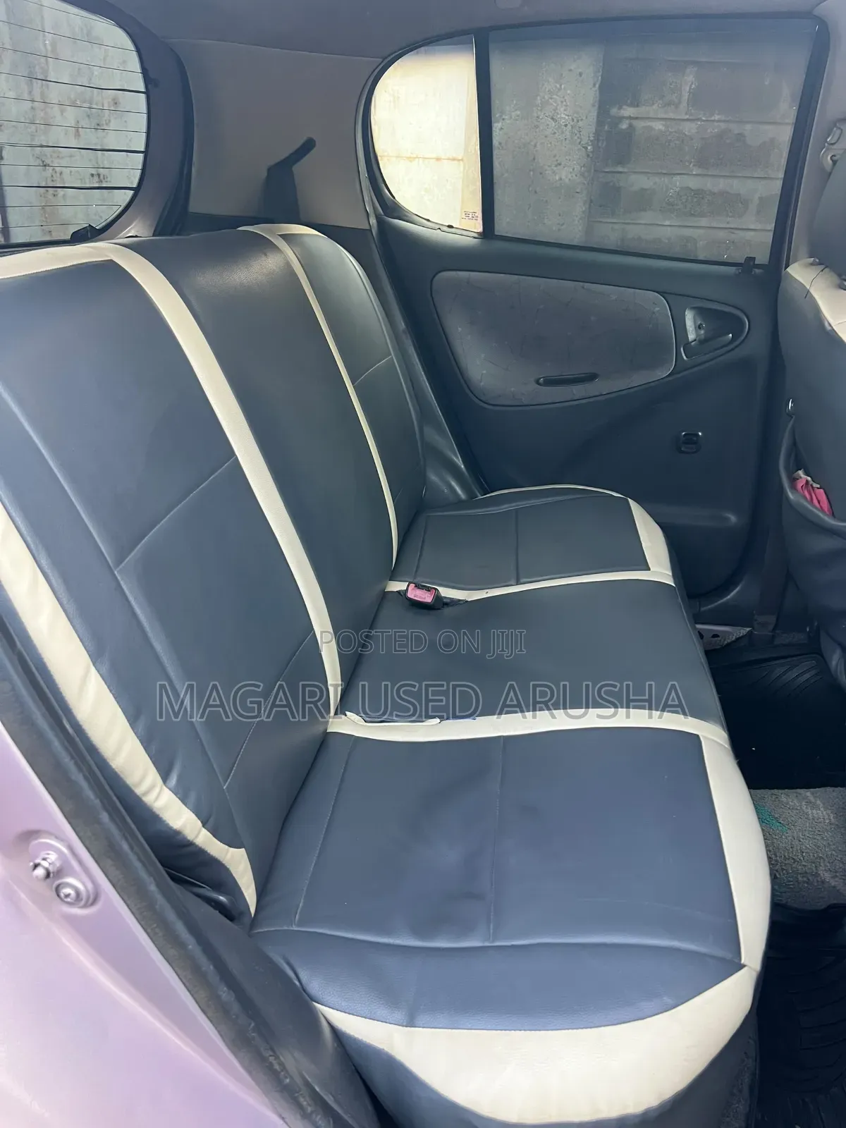 Toyota Vitz 2002 Pink