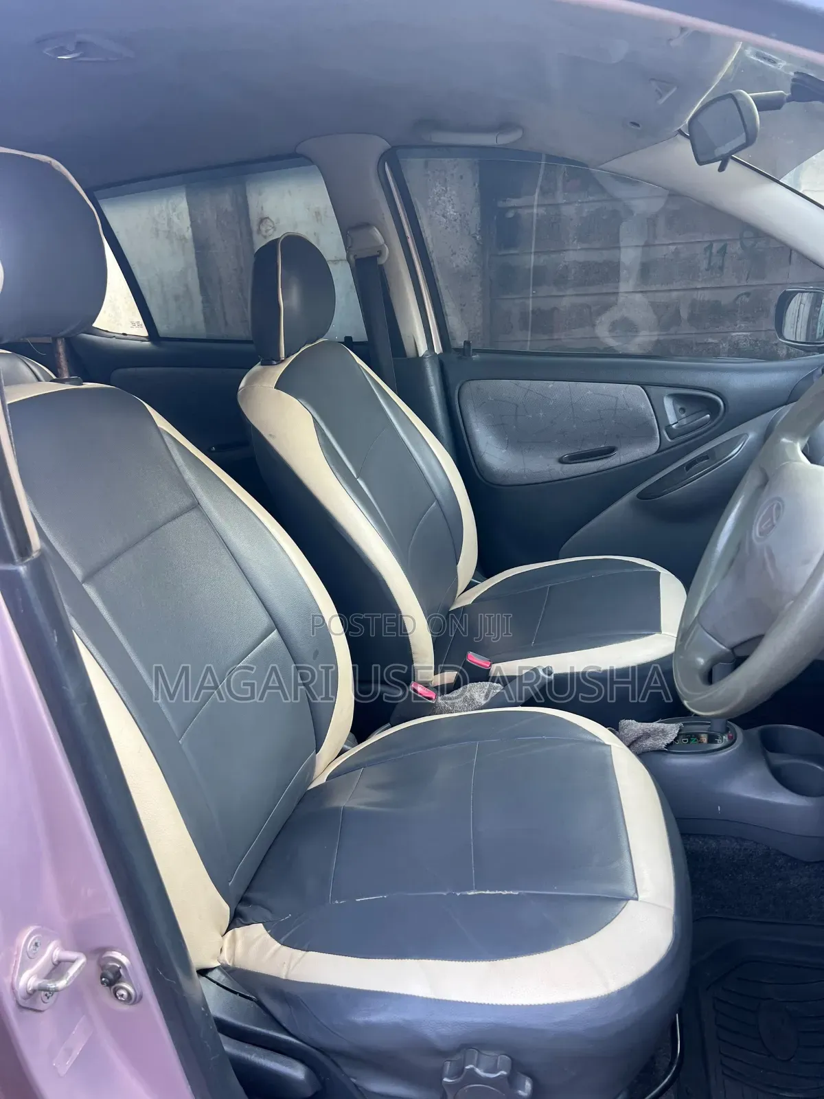 Toyota Vitz 2002 Pink