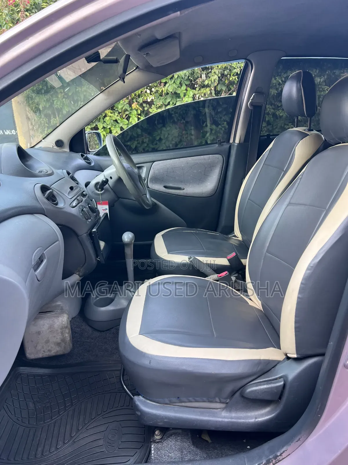 Toyota Vitz 2002 Pink