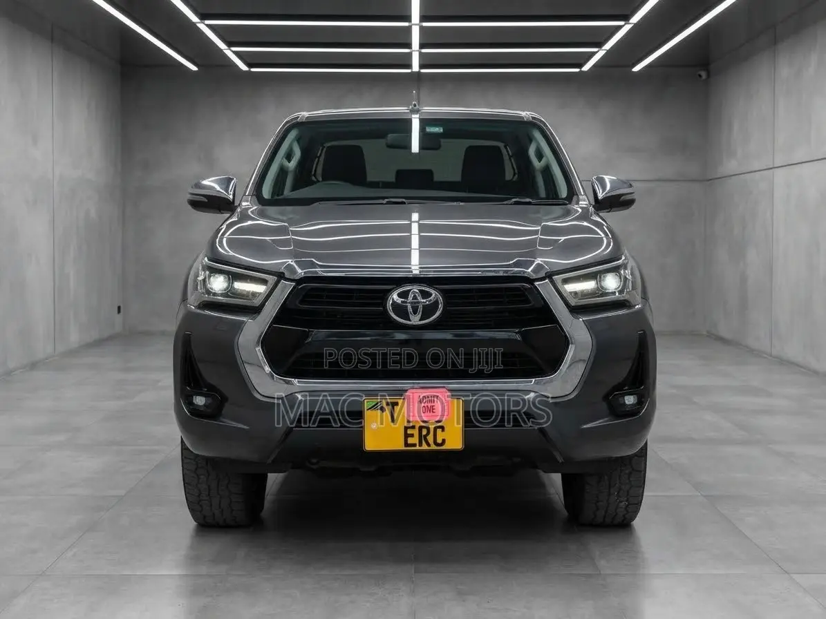 Toyota Hilux 2019 Gray