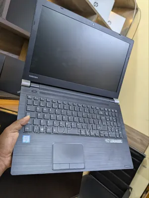 Laptop Toshiba 8GB Intel Core i5 HDD 500GB
