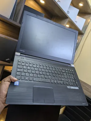 Laptop Toshiba 8GB Intel Core i5 HDD 500GB