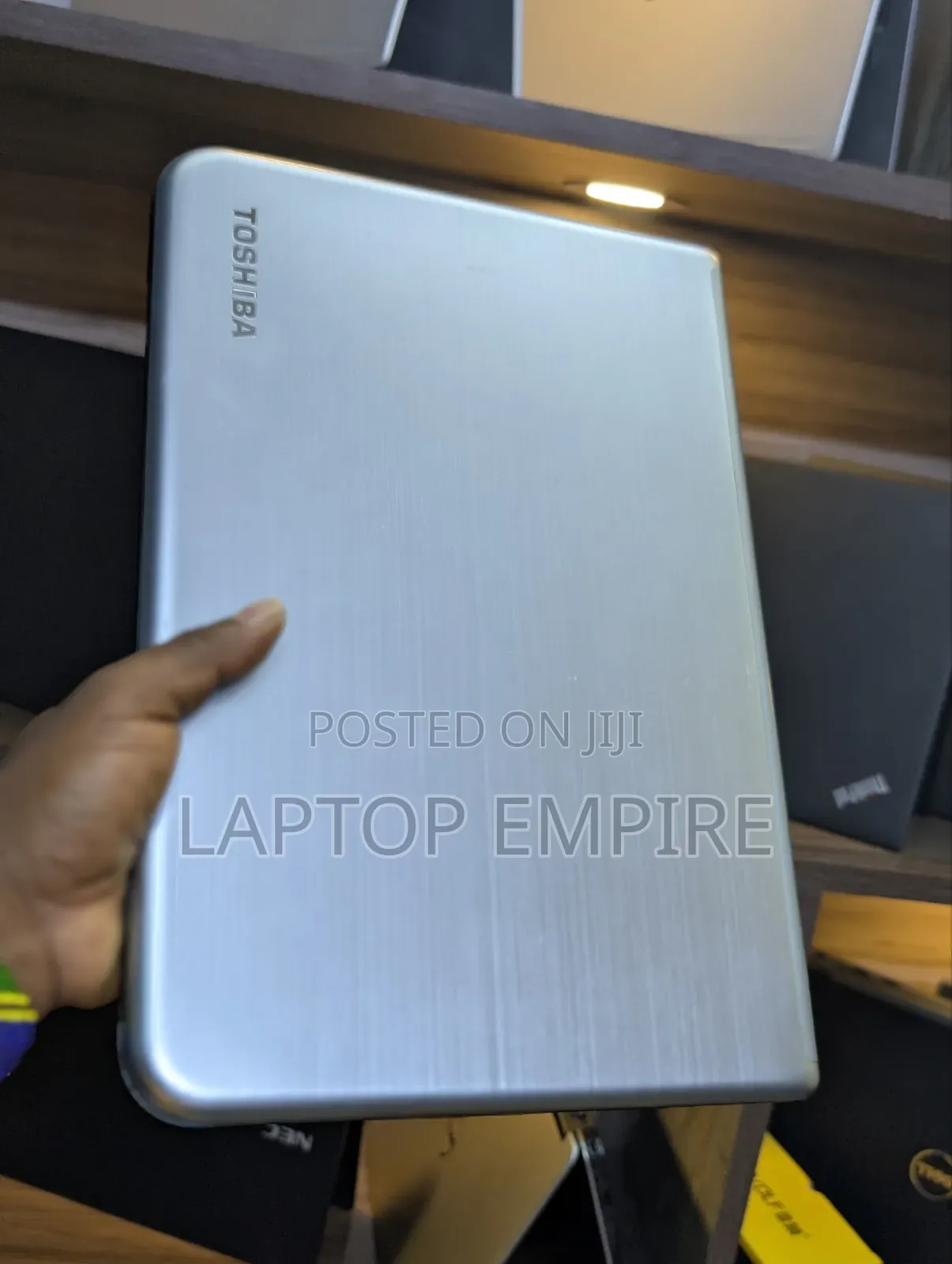 Laptop Toshiba 8GB Nvidia HDD 320GB