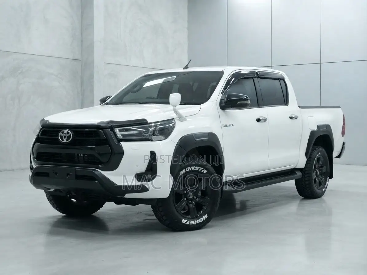 Toyota Hilux Revo Double Cab Deisel 2.4 AWD 2022 Pearl