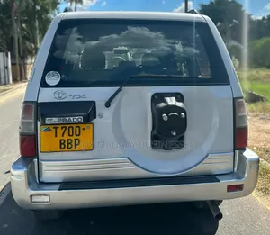 Toyota Land Cruiser Prado 1999 White