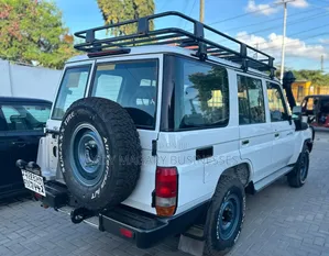 Toyota Land Cruiser 2020 White