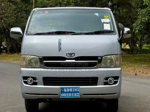 Toyota HiAce 2008 Silver
