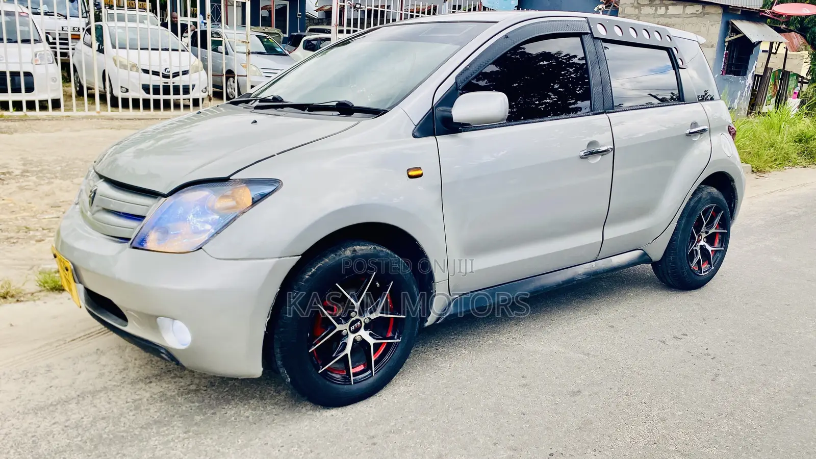 Toyota IST 2004 Silver