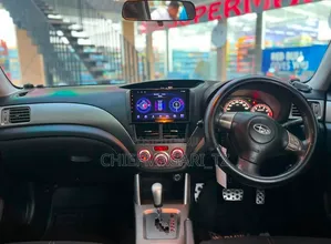 Subaru Forester 2010 Pearl