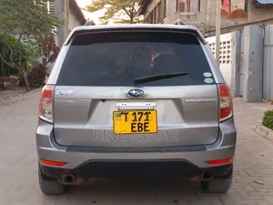 Subaru Forester 2009 Gray