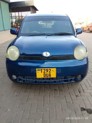 Toyota Sienta 2006 Blue