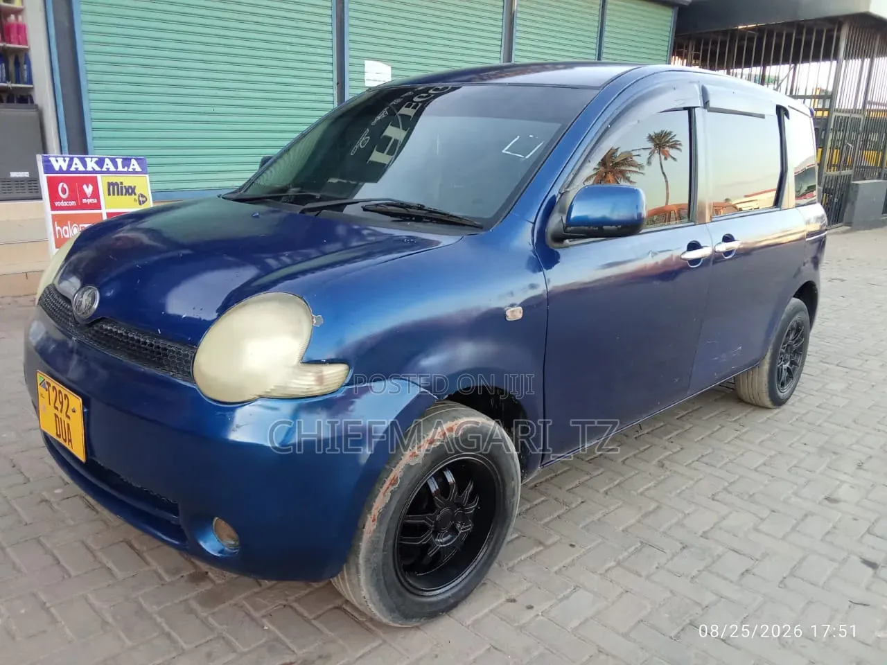 Toyota Sienta 2006 Blue