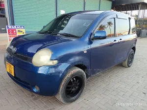 Toyota Sienta 2006 Blue