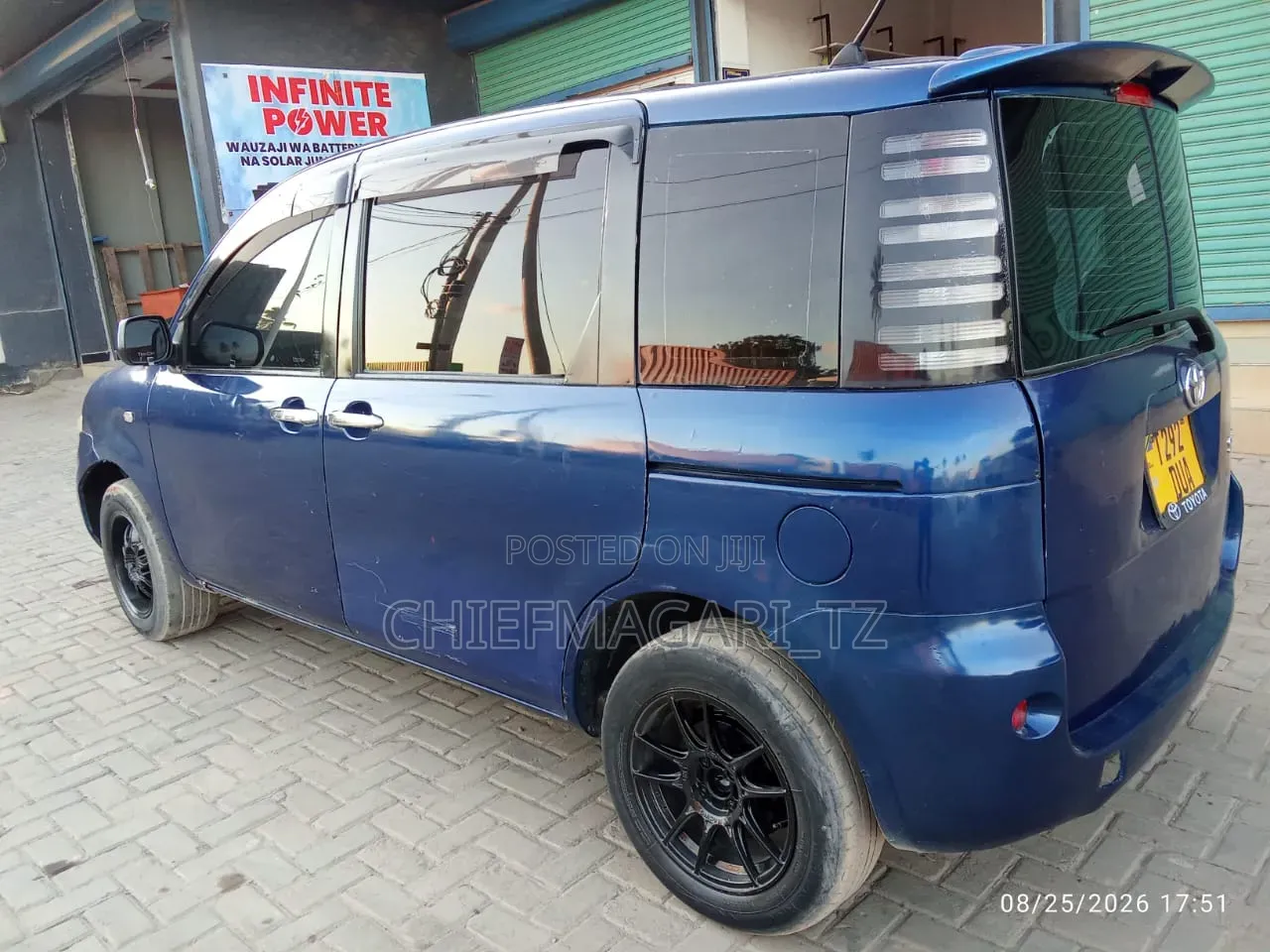 Toyota Sienta 2006 Blue
