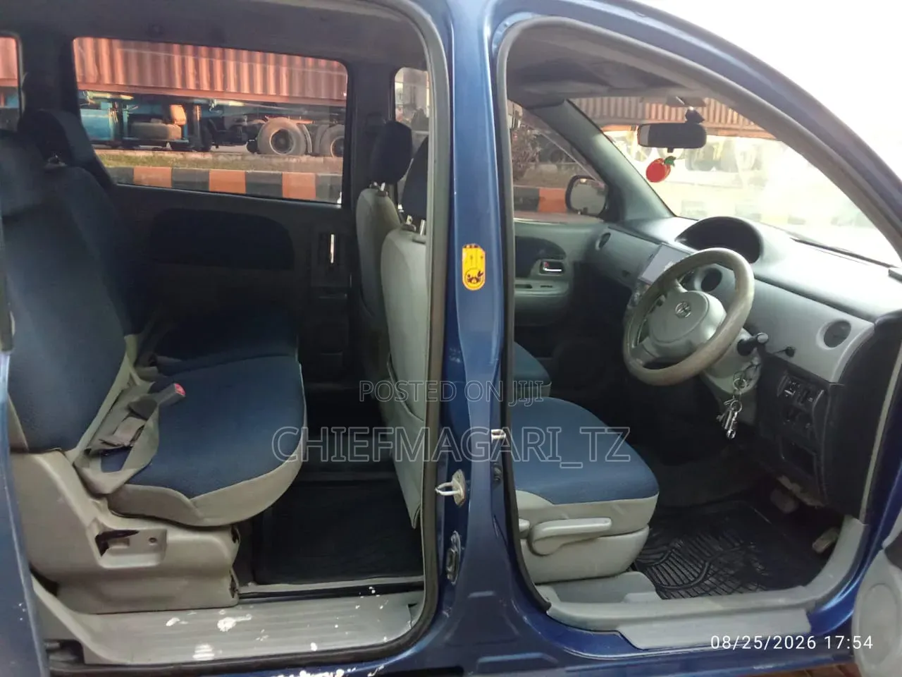 Toyota Sienta 2006 Blue