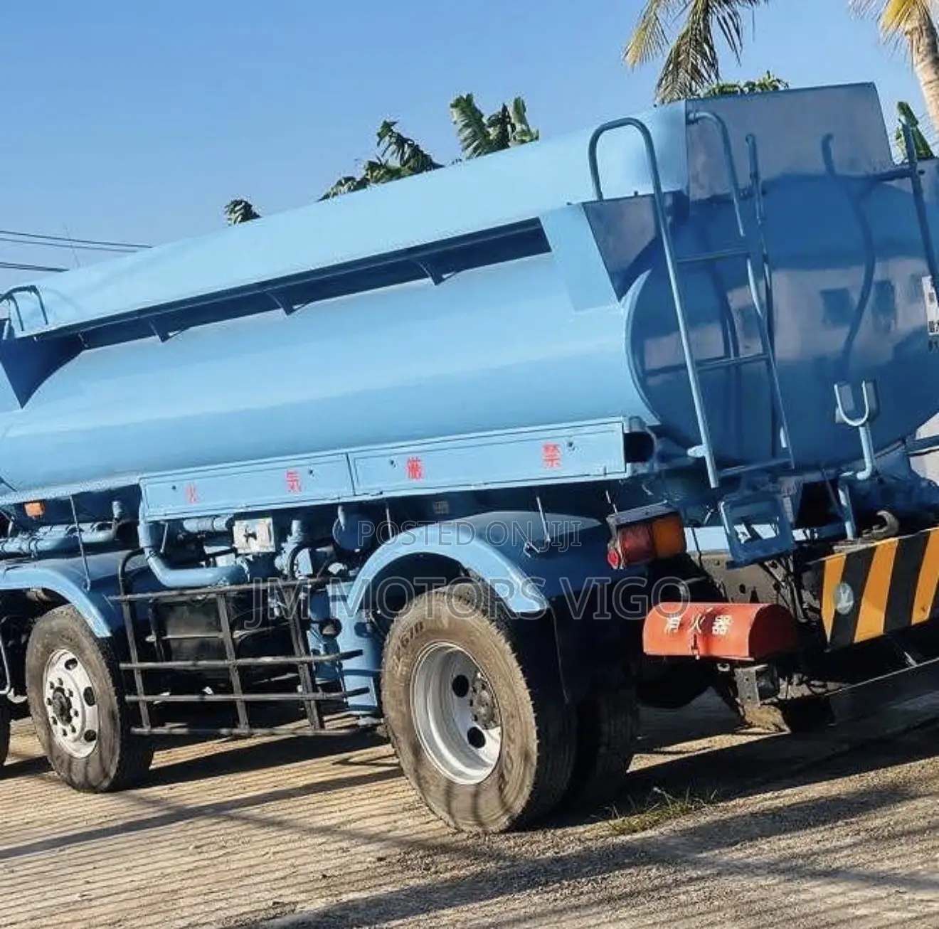 Mitsubishi Fuso Tanker Lita 10,000