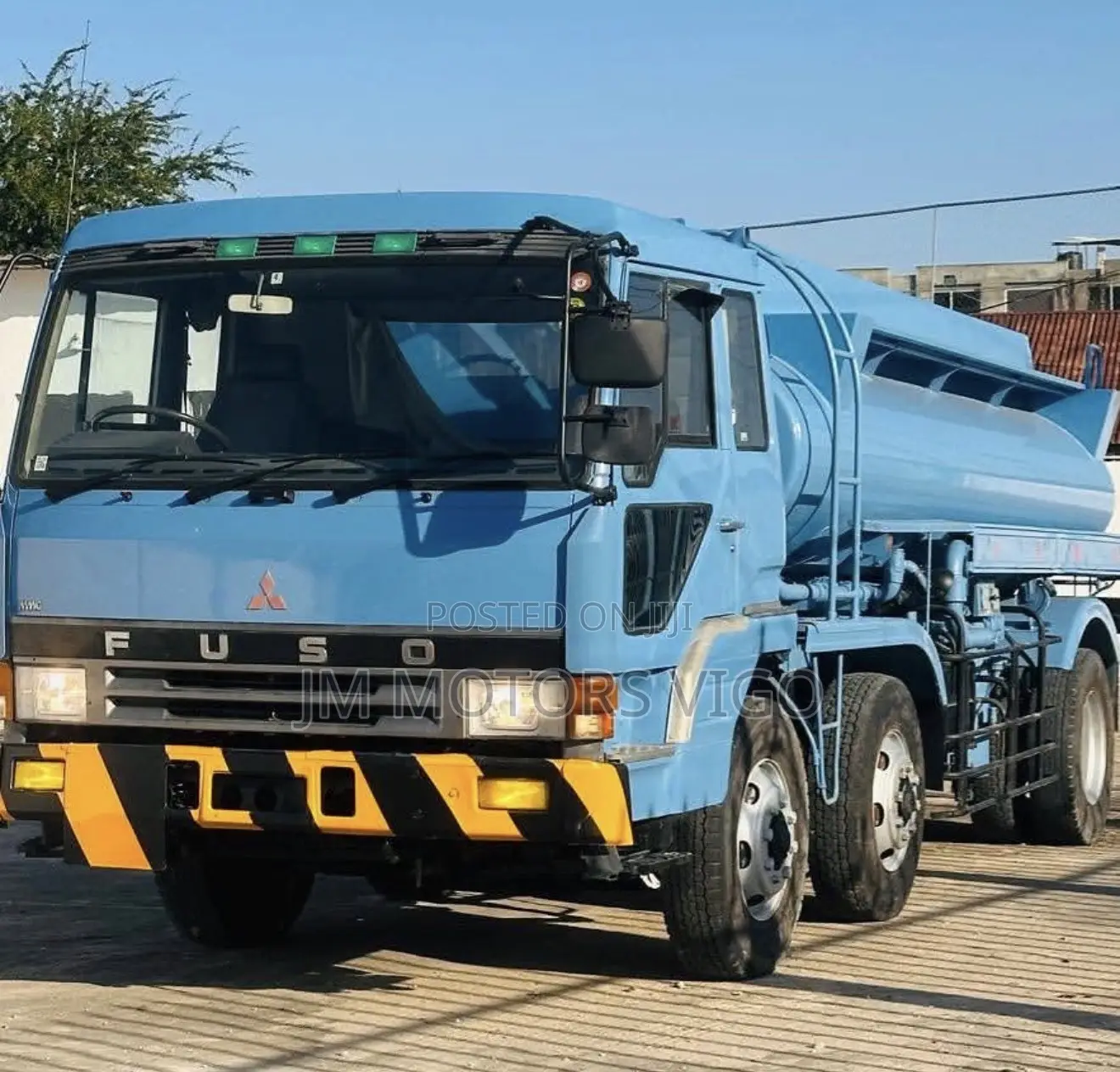 Mitsubishi Fuso Tanker Lita 10,000
