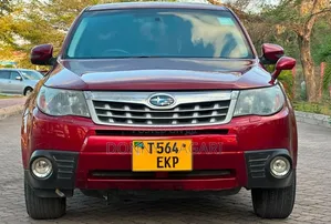 Subaru Forester 2011 Maroon