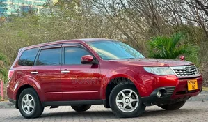 Subaru Forester 2011 Maroon