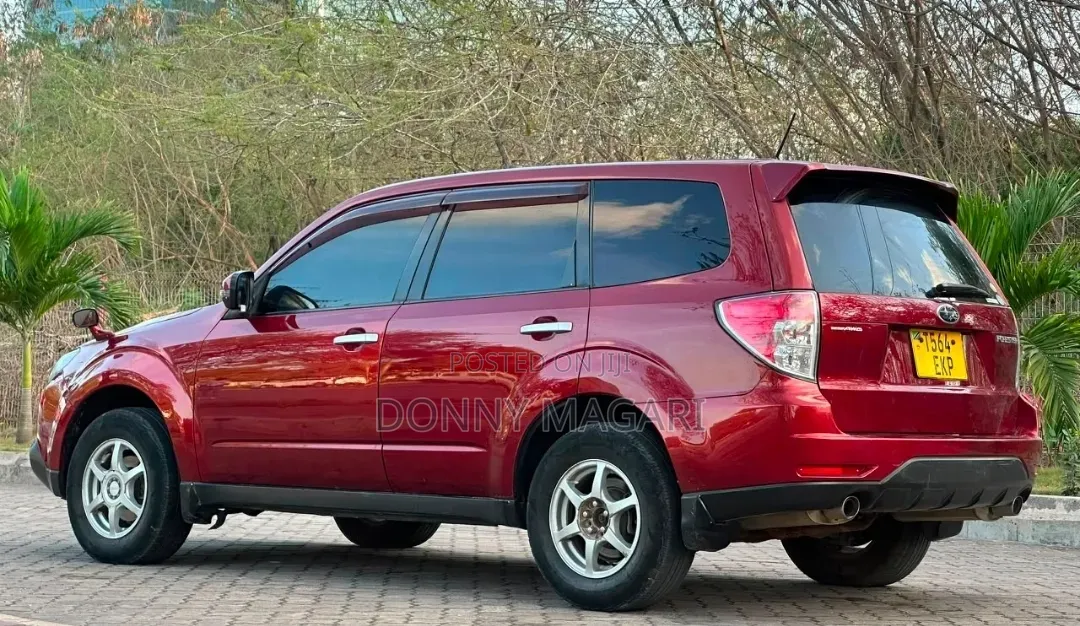Subaru Forester 2011 Maroon